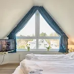 Strandburg - 12 *